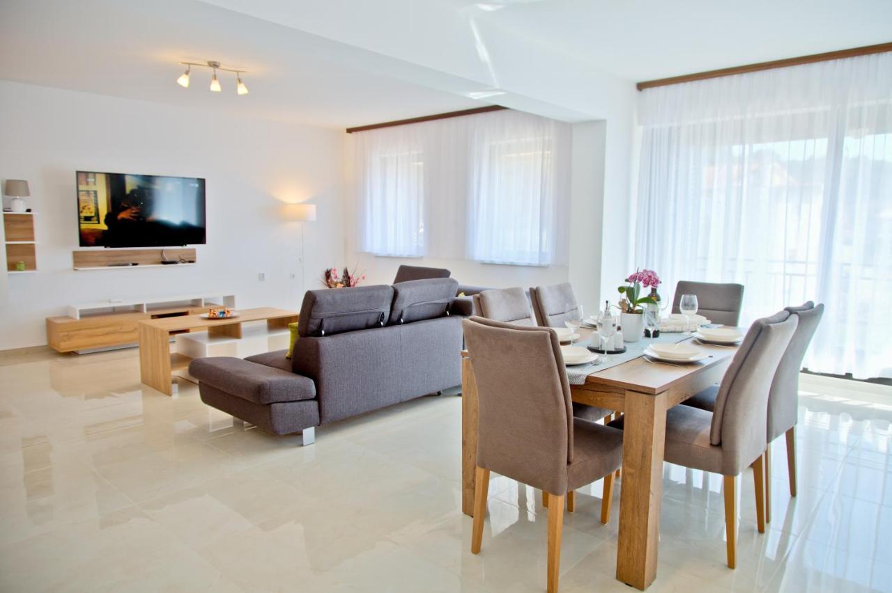 Apartment Karolina - Green Oasis PUY 외부 사진