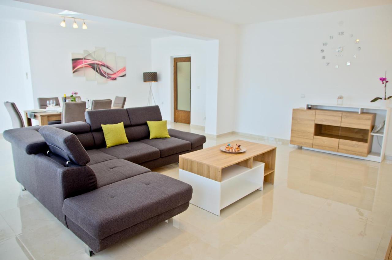 Apartment Karolina - Green Oasis PUY 외부 사진